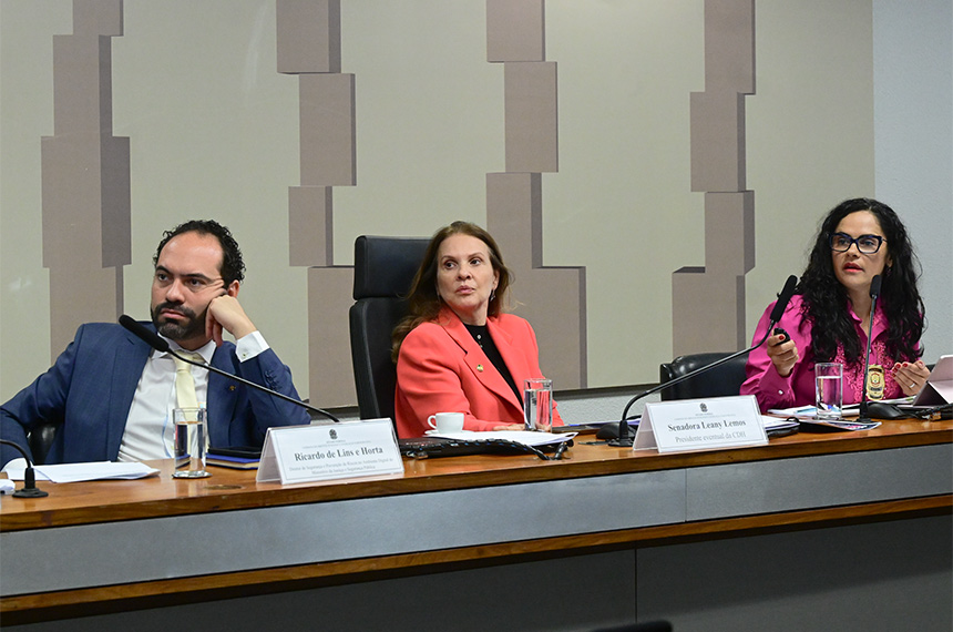 Senado debate proteção a meninas e alerta para violência digital
